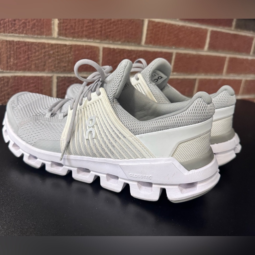 ON Women's running Cloudswift Sneakers, Glacier/White size 9 euro 40.5 - Picture 6 of 9